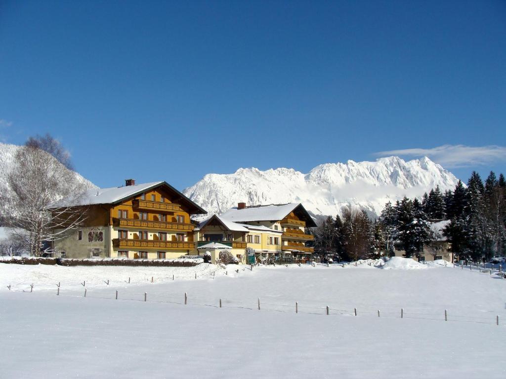 Landhotel Haeuserl Im Wald Grobming Luaran gambar